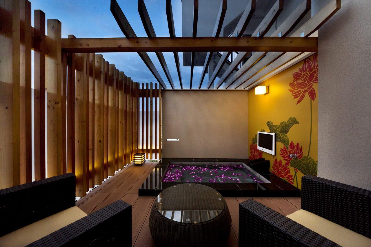 Hotel Lotus Kobe (Adults Only) Екстериор снимка