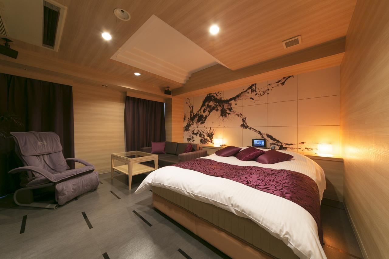 Hotel Lotus Kobe (Adults Only) Екстериор снимка
