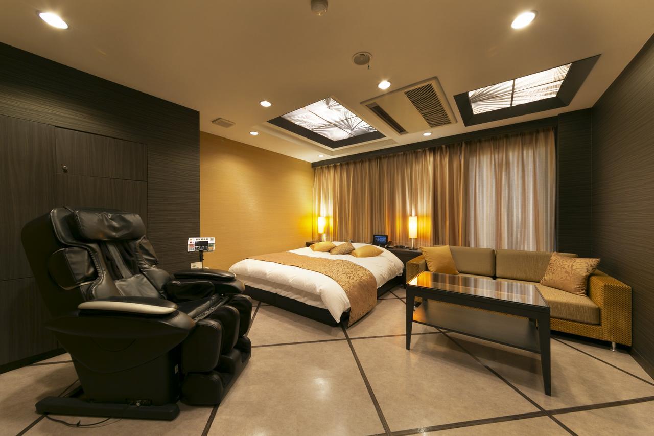 Hotel Lotus Kobe (Adults Only) Екстериор снимка